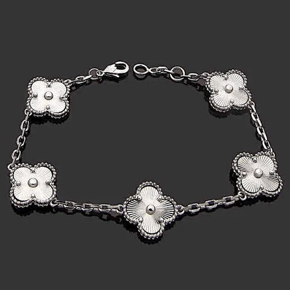 Silver Flower Bracelet Clover - Picture 2 of 4